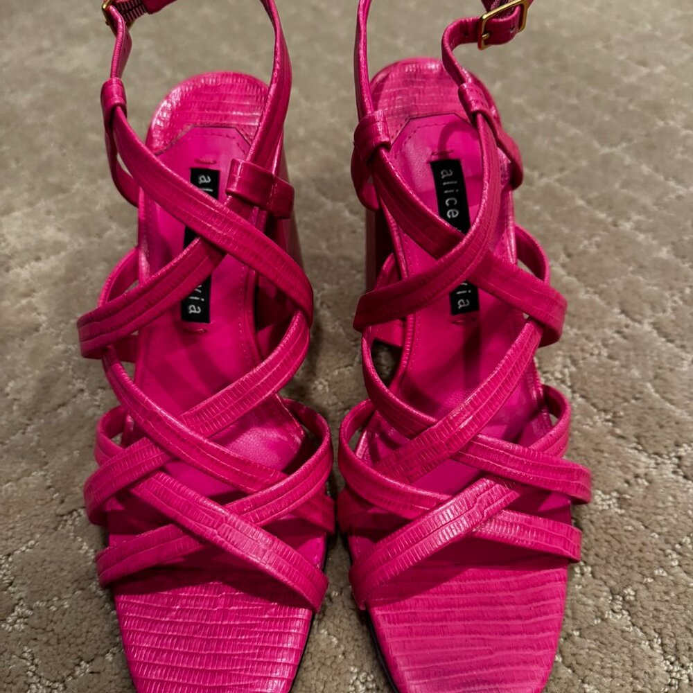 Alice+olivia Pink block heel sandals size 6/36